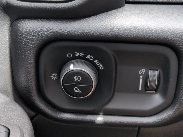 2026 RAM 3500 Tradesman - Photo 30
