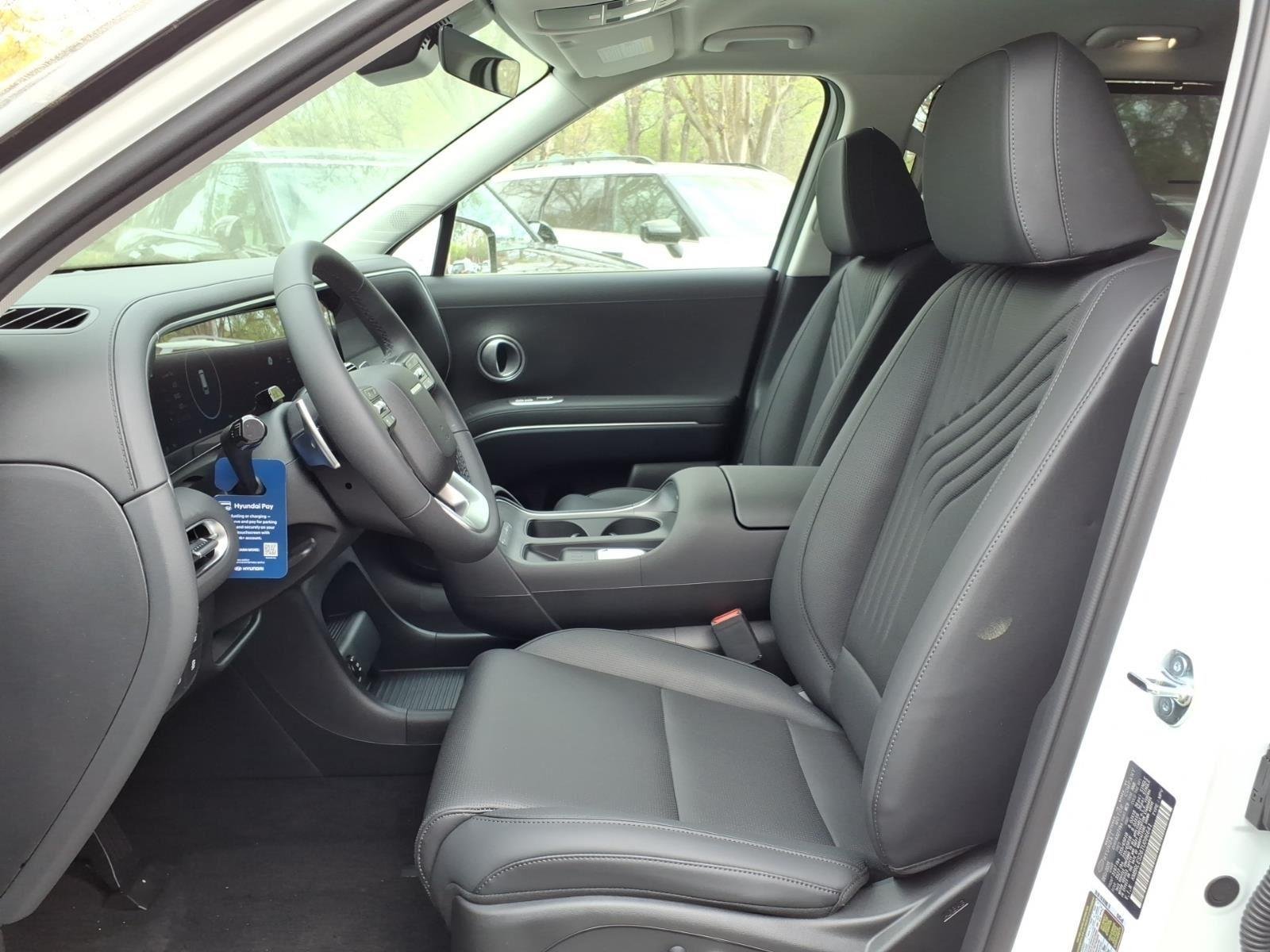 New 2026 CREAMY WHITE HYUNDAI SEL 7P AWD image 12