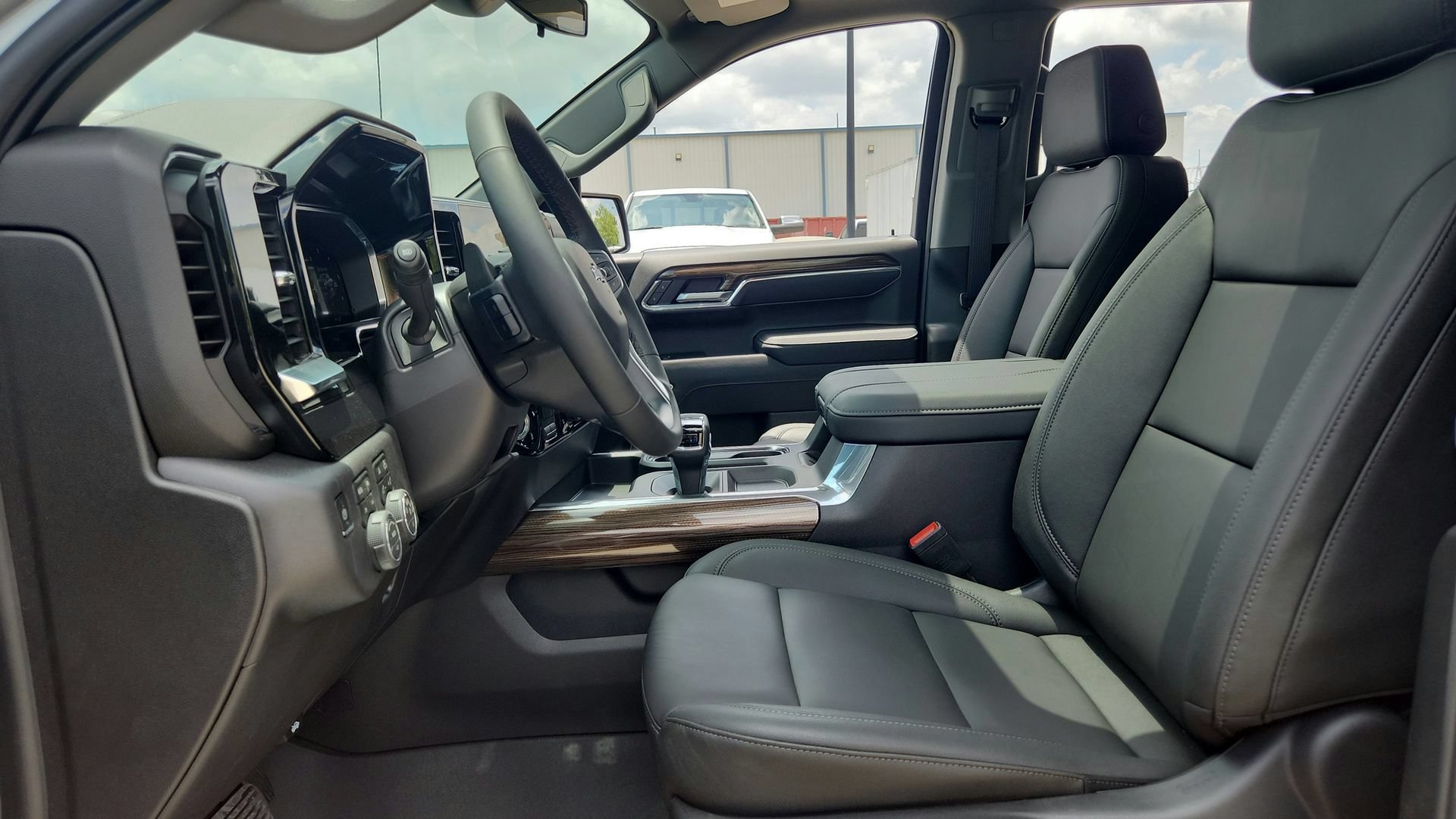 2026 Chevrolet Silverado 1500 LT Trail Boss - Photo 28