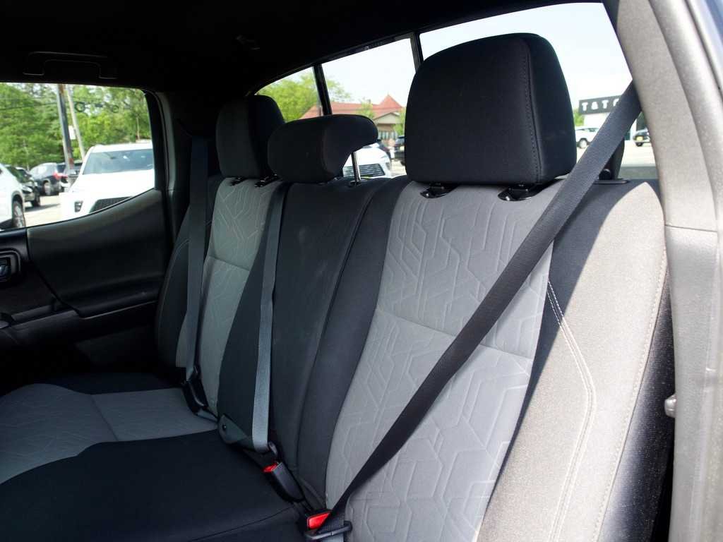 2023 Toyota Tacoma TRD Sport - Photo 19