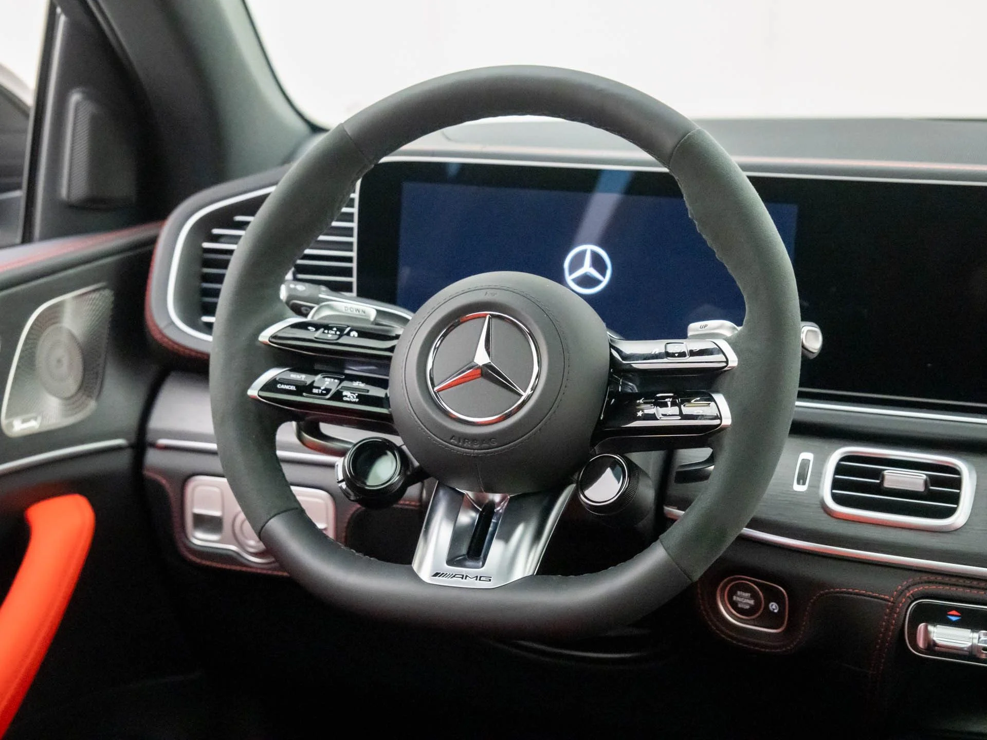 New 2026 White Mercedes-Benz GLE 53 AMG® image 11