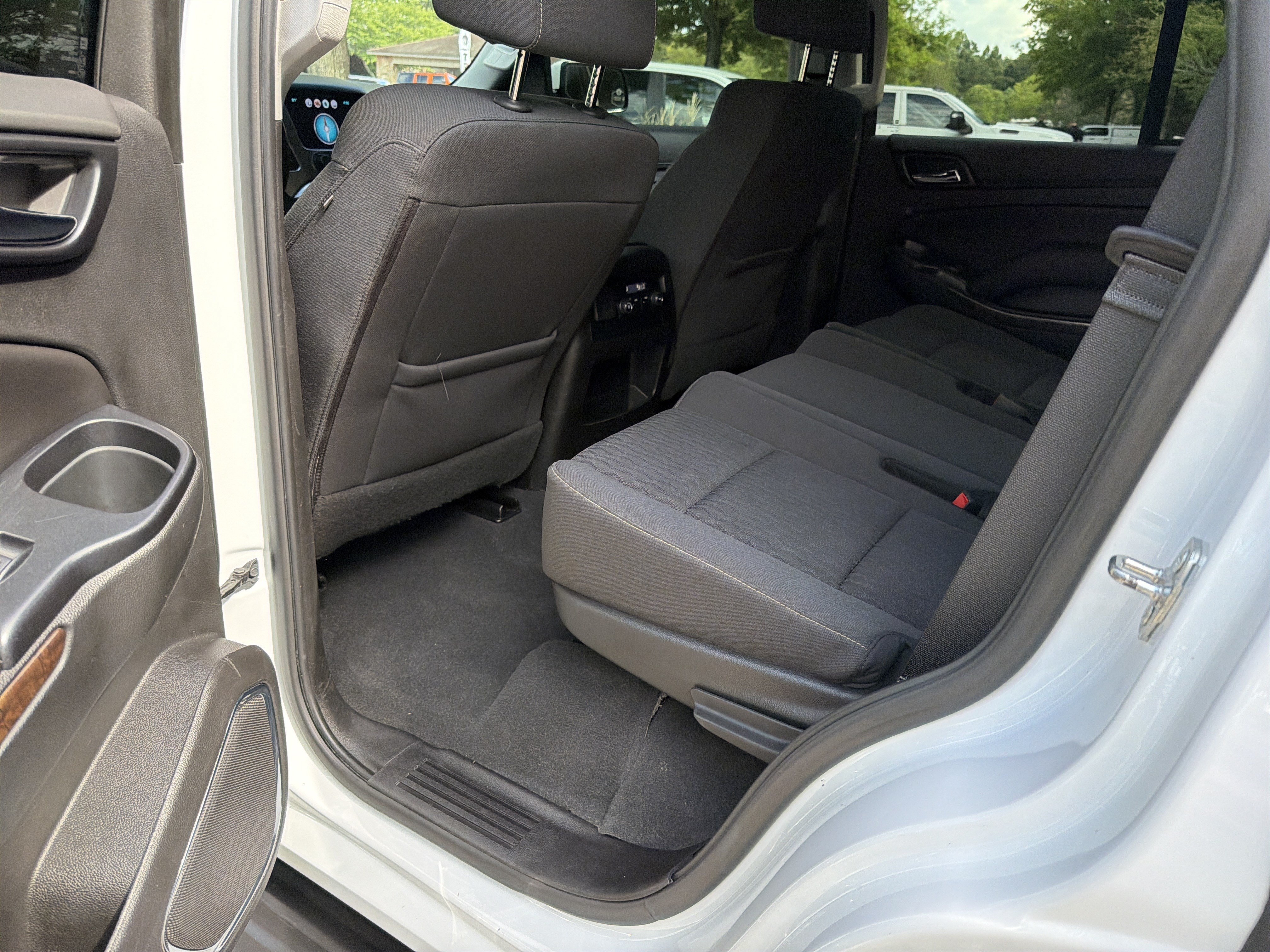 Used 2019 Summit White Chevrolet LS image 20