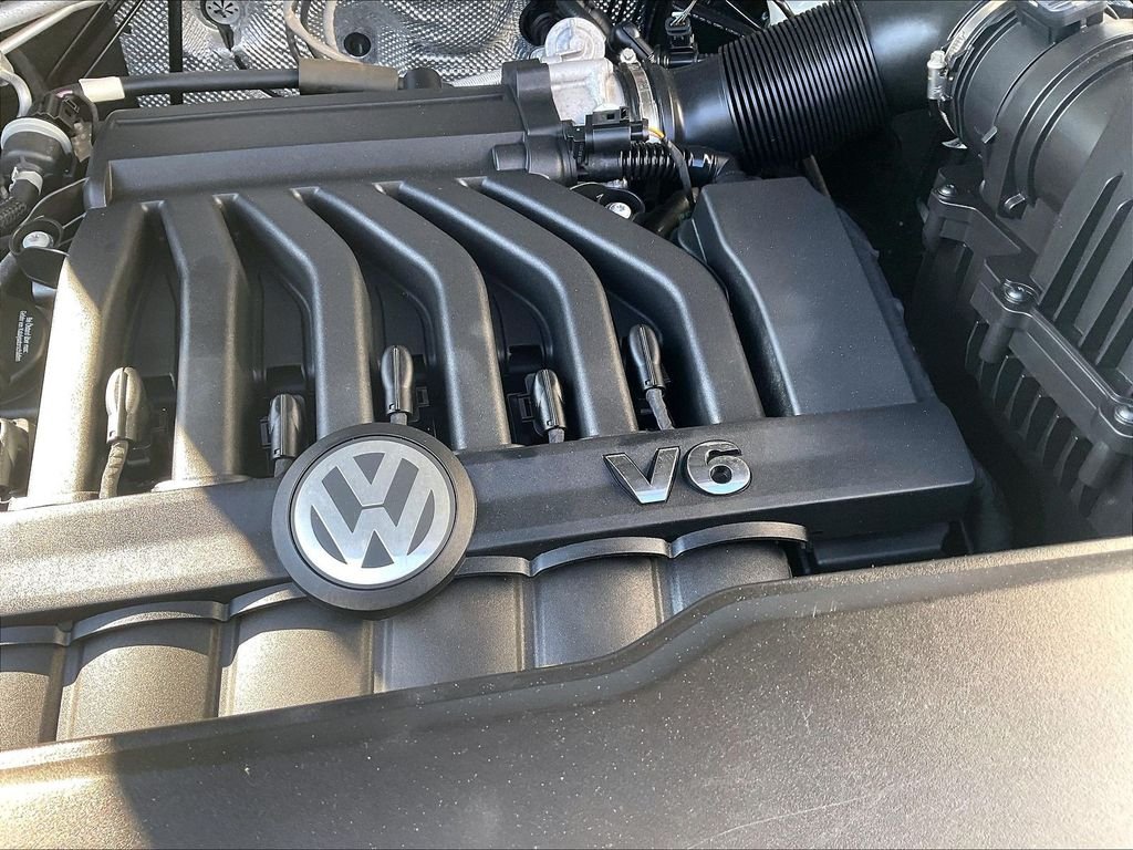 Certified Used 2023 Gray Volkswagen SEL image 34