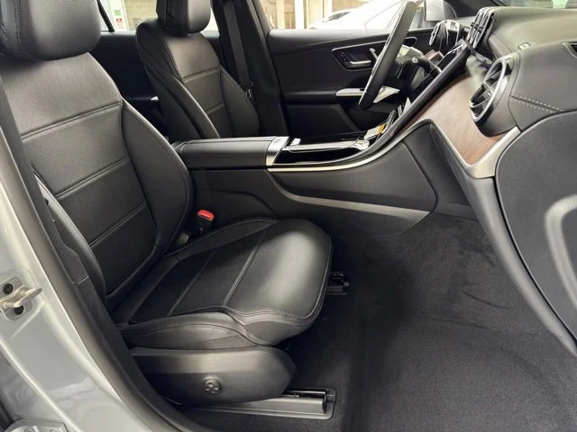 2025 Mercedes-Benz GLC Base - Photo 35