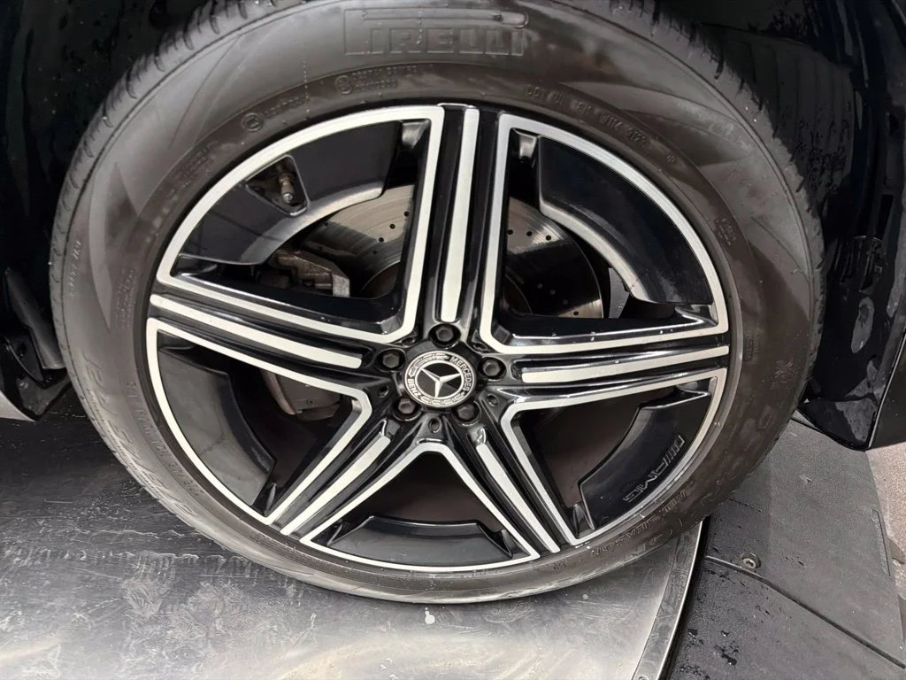 Certified Used 2024 Black Mercedes-Benz GLE 450 image 10