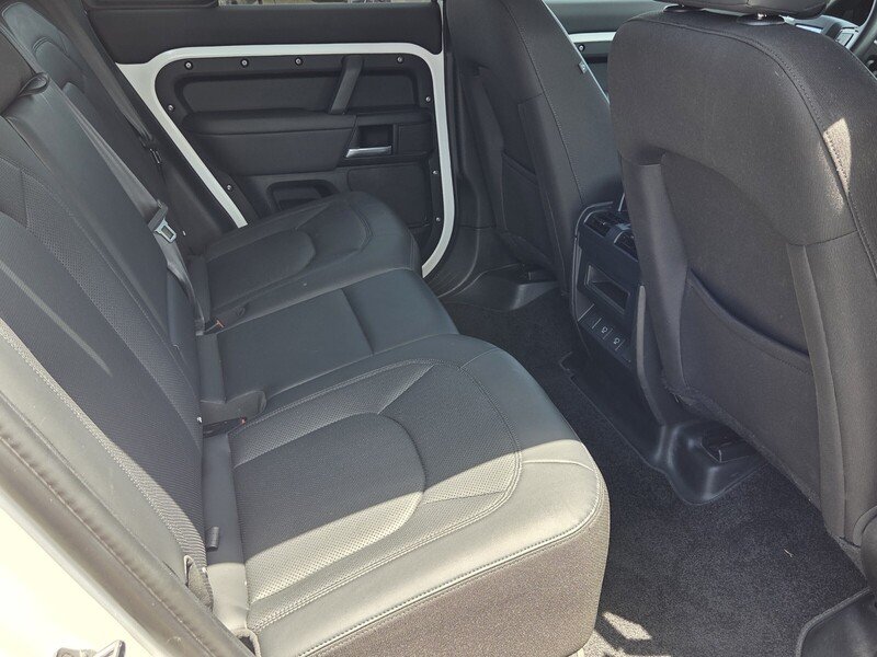 Used 2025 Fuji White LAND ROVER 110 P300 S image 14