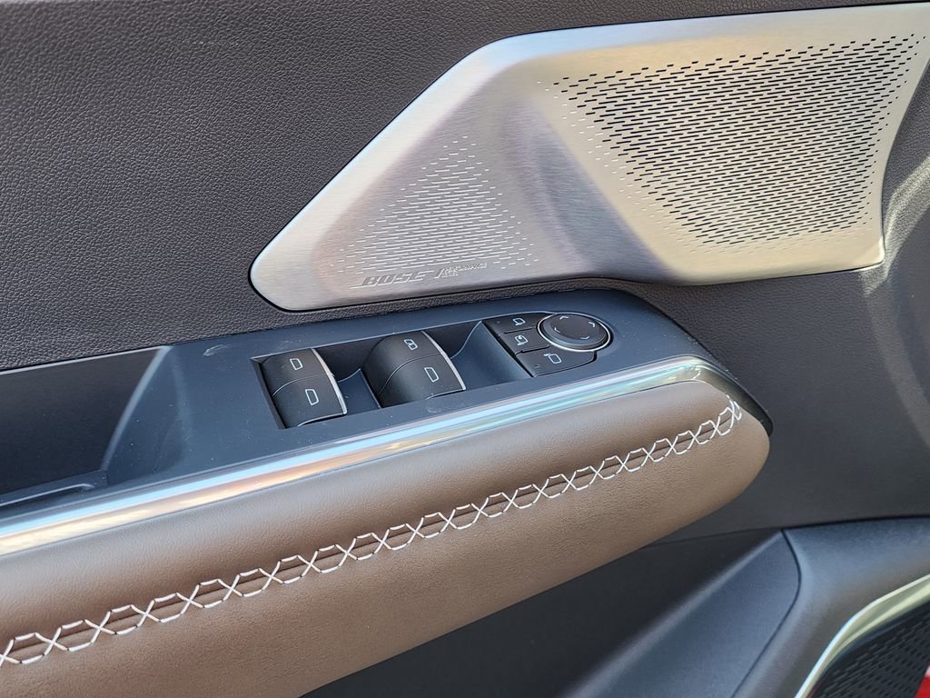 2026 GMC Acadia Denali Ultimate - Photo 15
