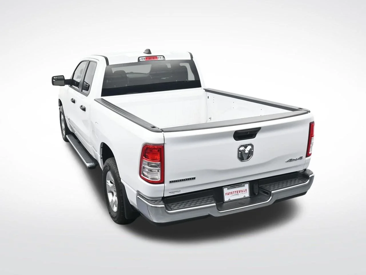 Used 2023 White Ram Big Horn/Lone Star image 27