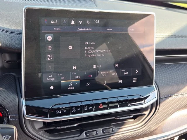 Used 2026 Silver Jeep Latitude image 24