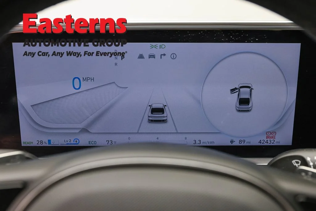 Used 2024 Red Hyundai SE image 18