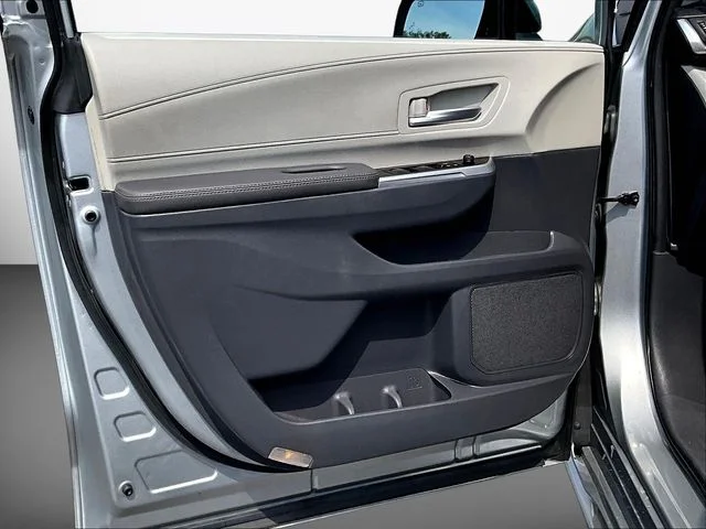 Used 2023 Silver Toyota XLE image 19
