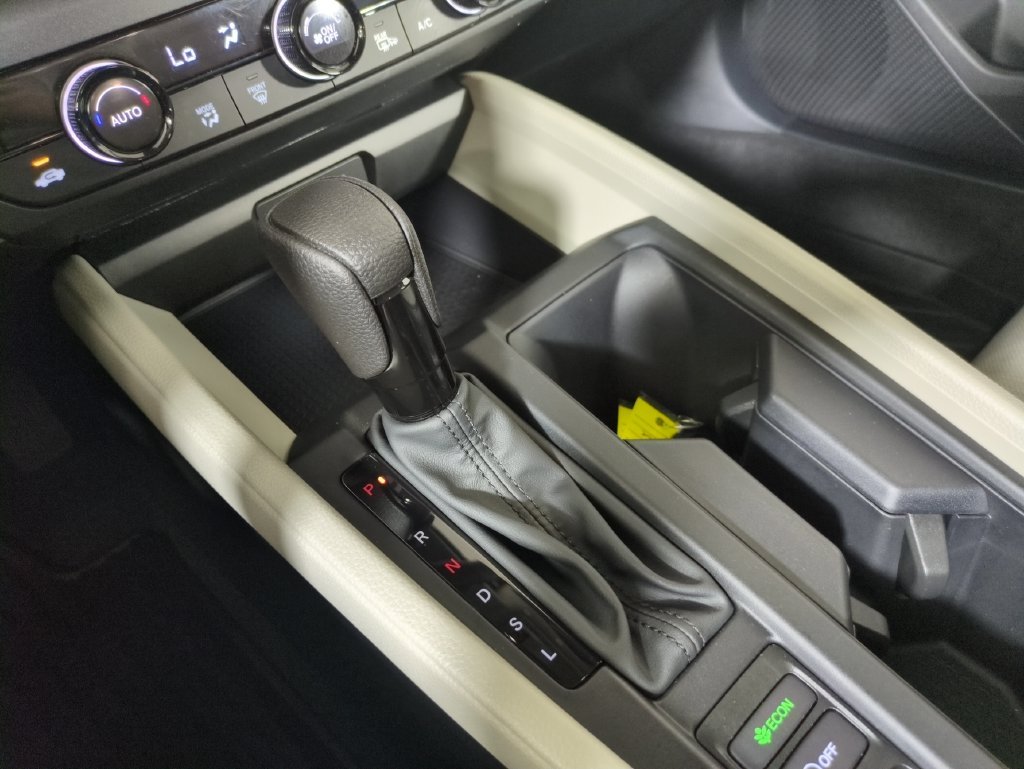 2025 Honda Accord SE - Photo 31
