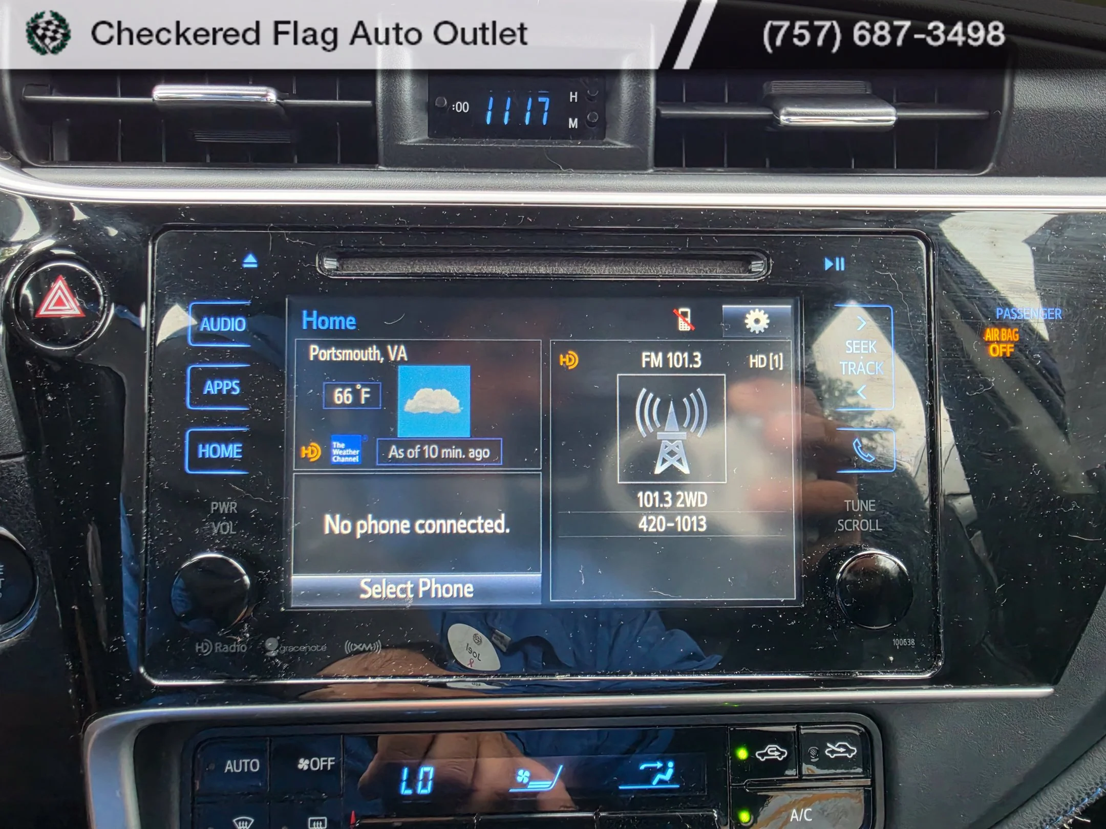 Used 2018 Blue Crush Metallic Toyota XSE image 15