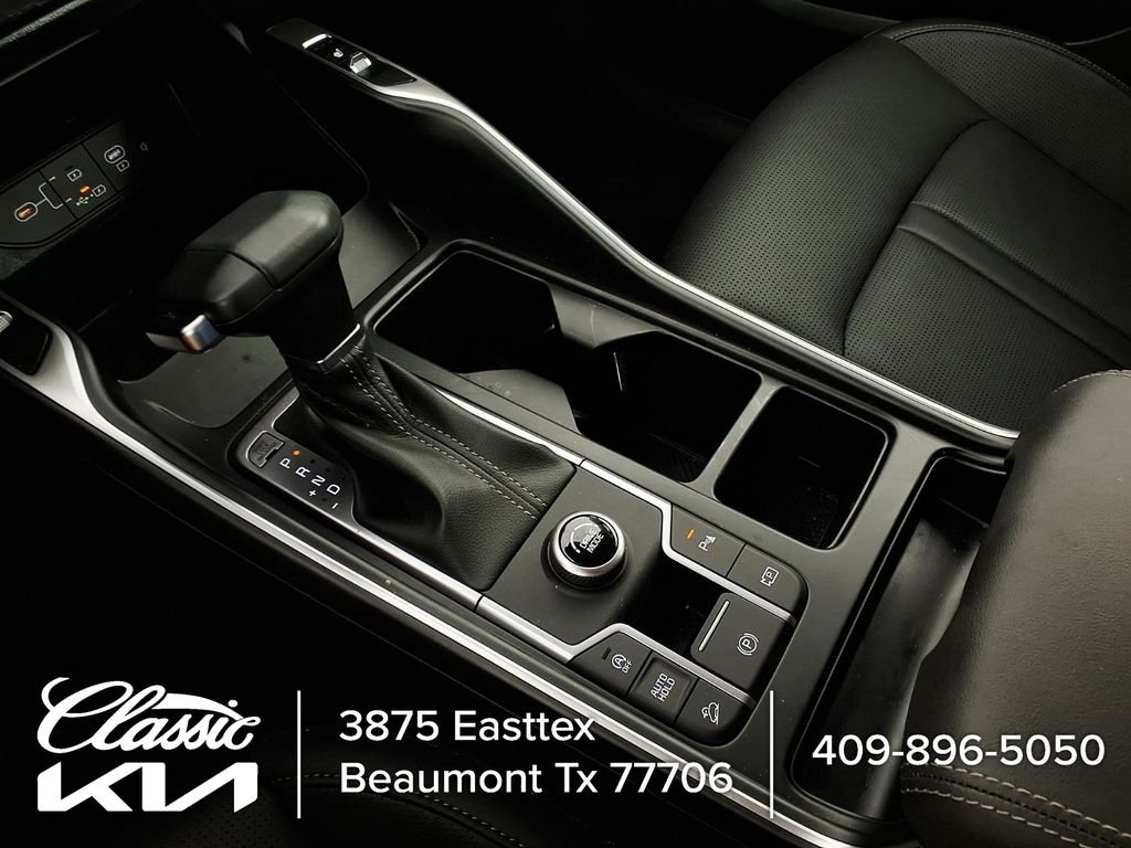Used 2026 Black Kia EX image 22