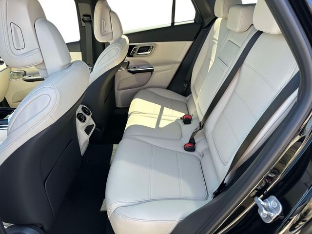 New 2026 Black Mercedes-Benz GLC 300 image 18