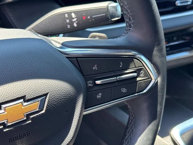 Used 2025 Gray Chevrolet LT image 30