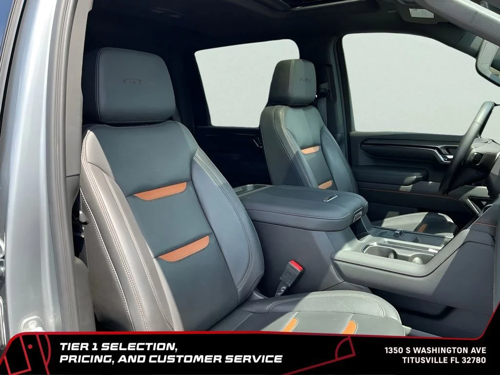 Used 2024 Sterling Metallic GMC AT4 image 19