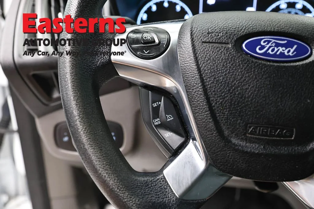 Used 2022 White Ford XL image 15
