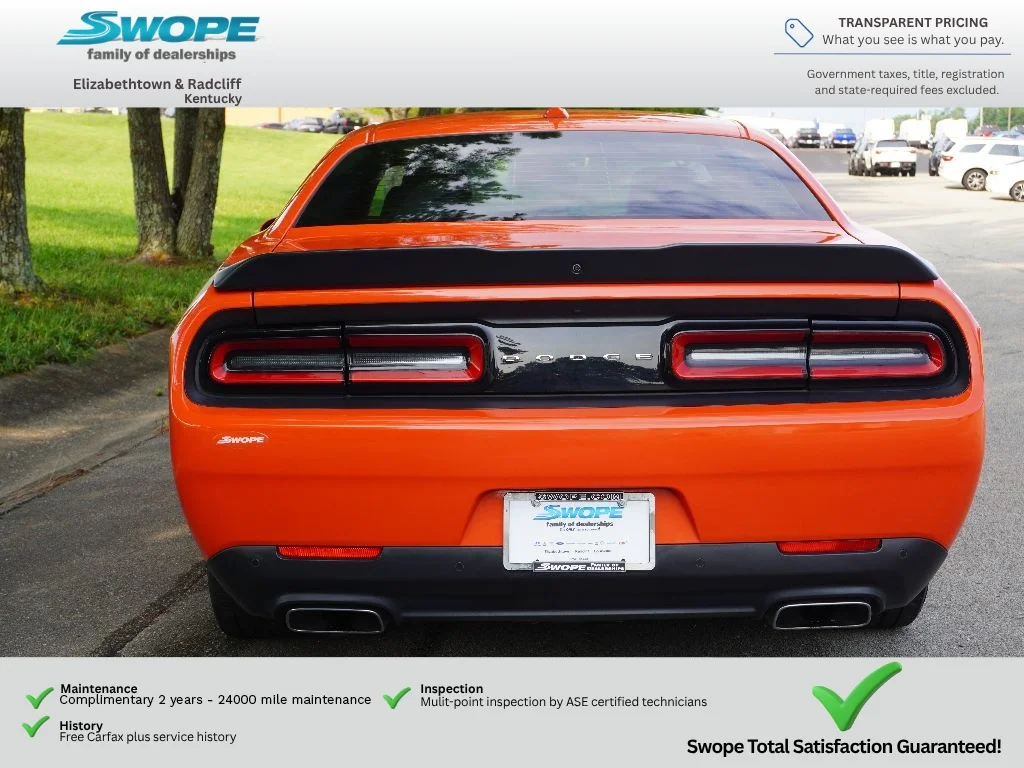 Used 2017 Go Mango Dodge 392 Hemi Scat Pack Shaker image 4