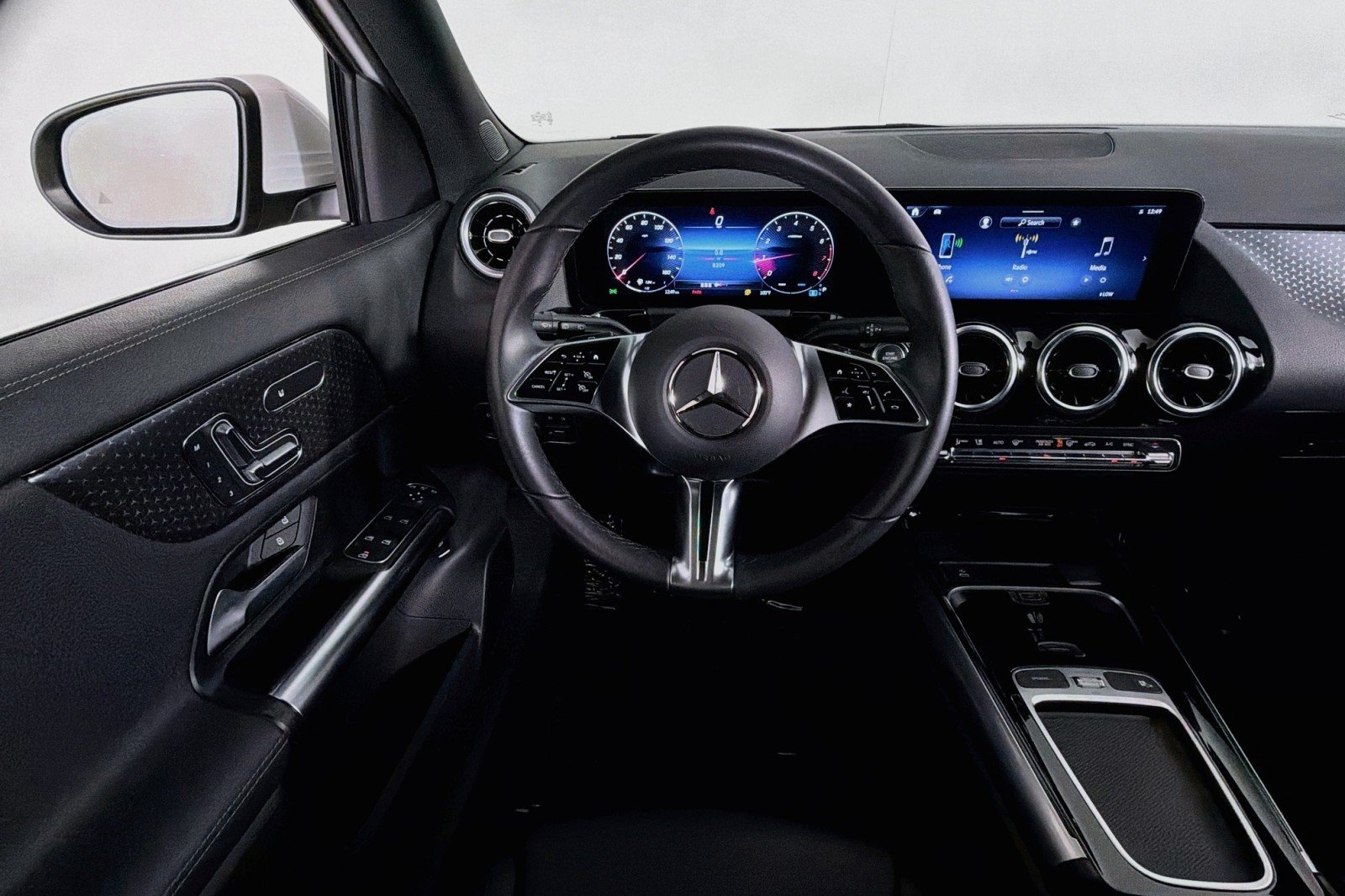 Certified Used 2026 Polar White Mercedes-Benz 250 image 6