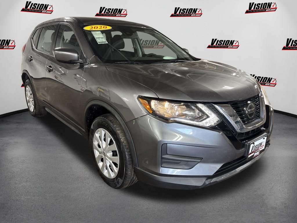 Used 2020 Gray Nissan S image 3