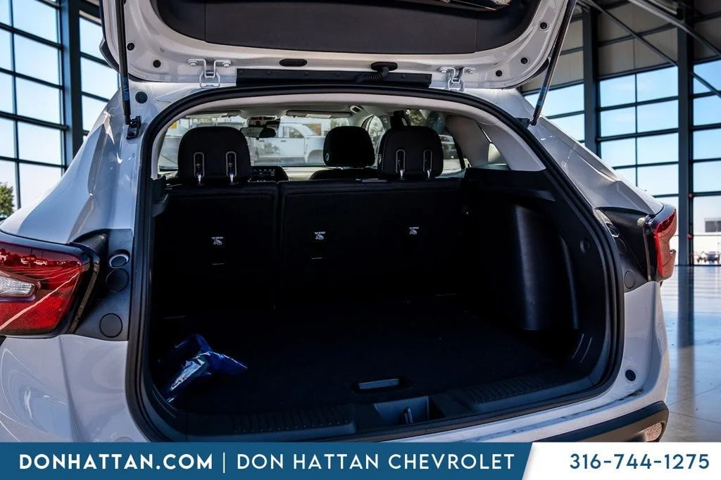 2026 Chevrolet Trax LS - Photo 29