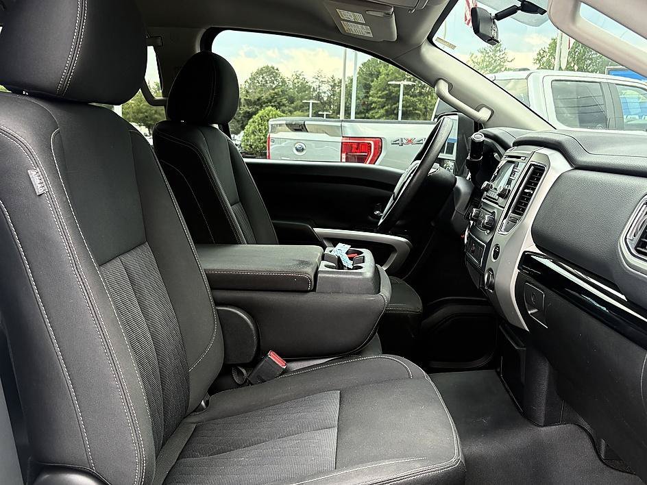 Used 2018 Glacier White Nissan SV image 11