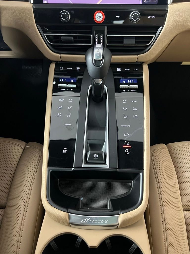 2026 Porsche Macan Base - Photo 32