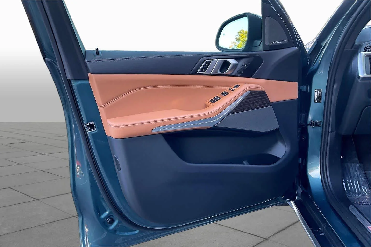Used 2024 Blue Ridge Mountain Metallic BMW xDrive40i image 21