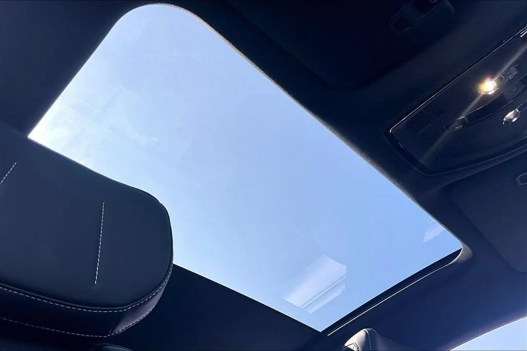 2026 Cadillac LYRIQ Luxury - Photo 18