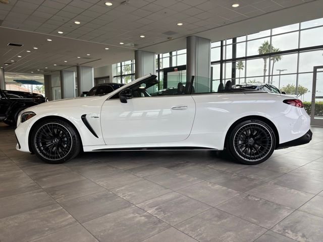 New 2026 MANUFAKTUR Moonlight White Metallic Mercedes-Benz AMG® CLE 53 4MATIC+ Cabriolet image 9