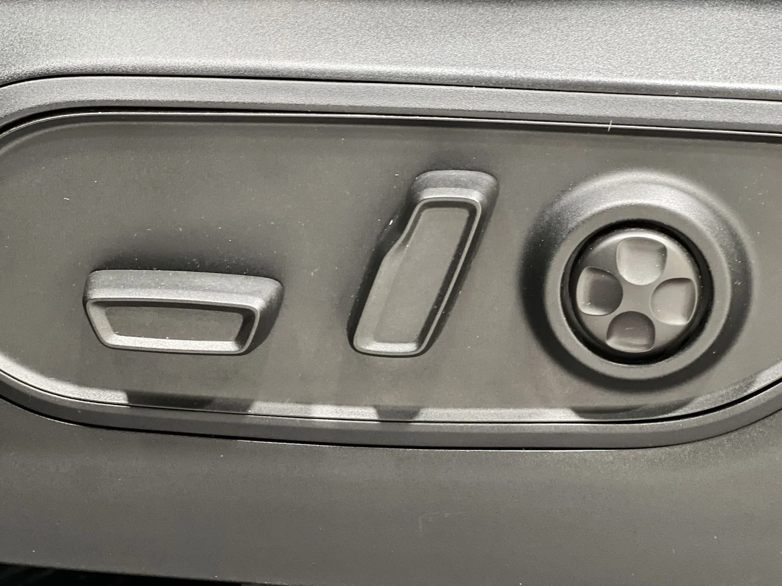 2024 Jeep Grand Cherokee L Altitude - Photo 12