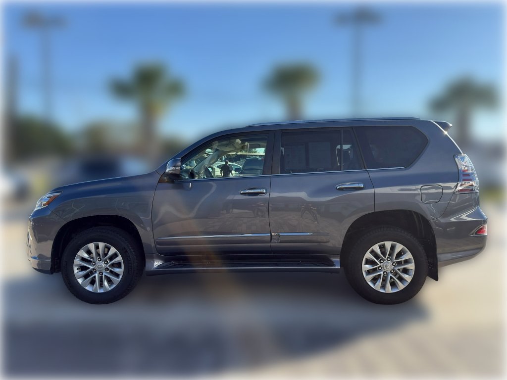 Used 2019 Nebula Gray Pearl Lexus Base image 4