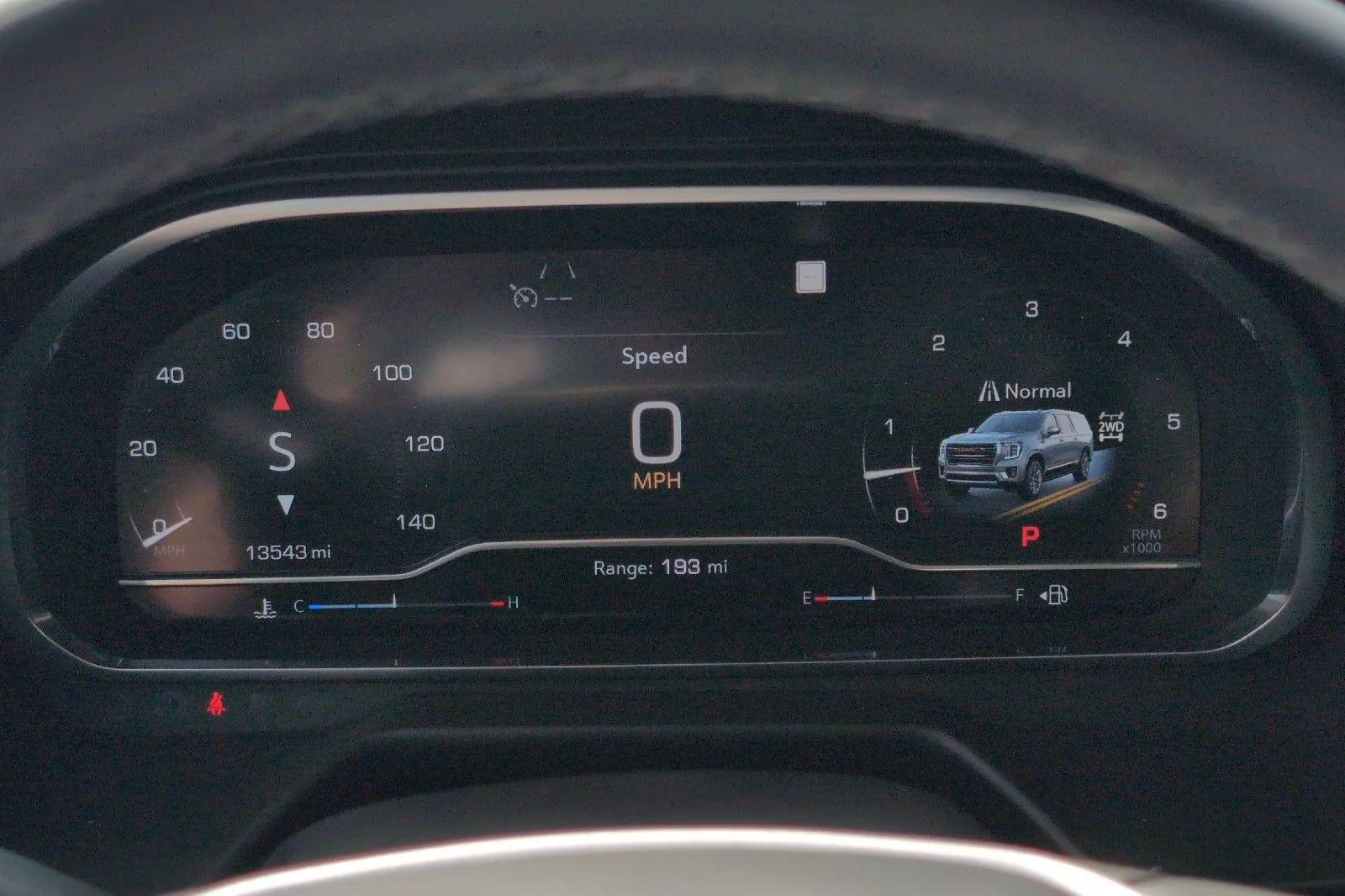 Used 2023 SUMMIT WHITE GMC SLE image 27