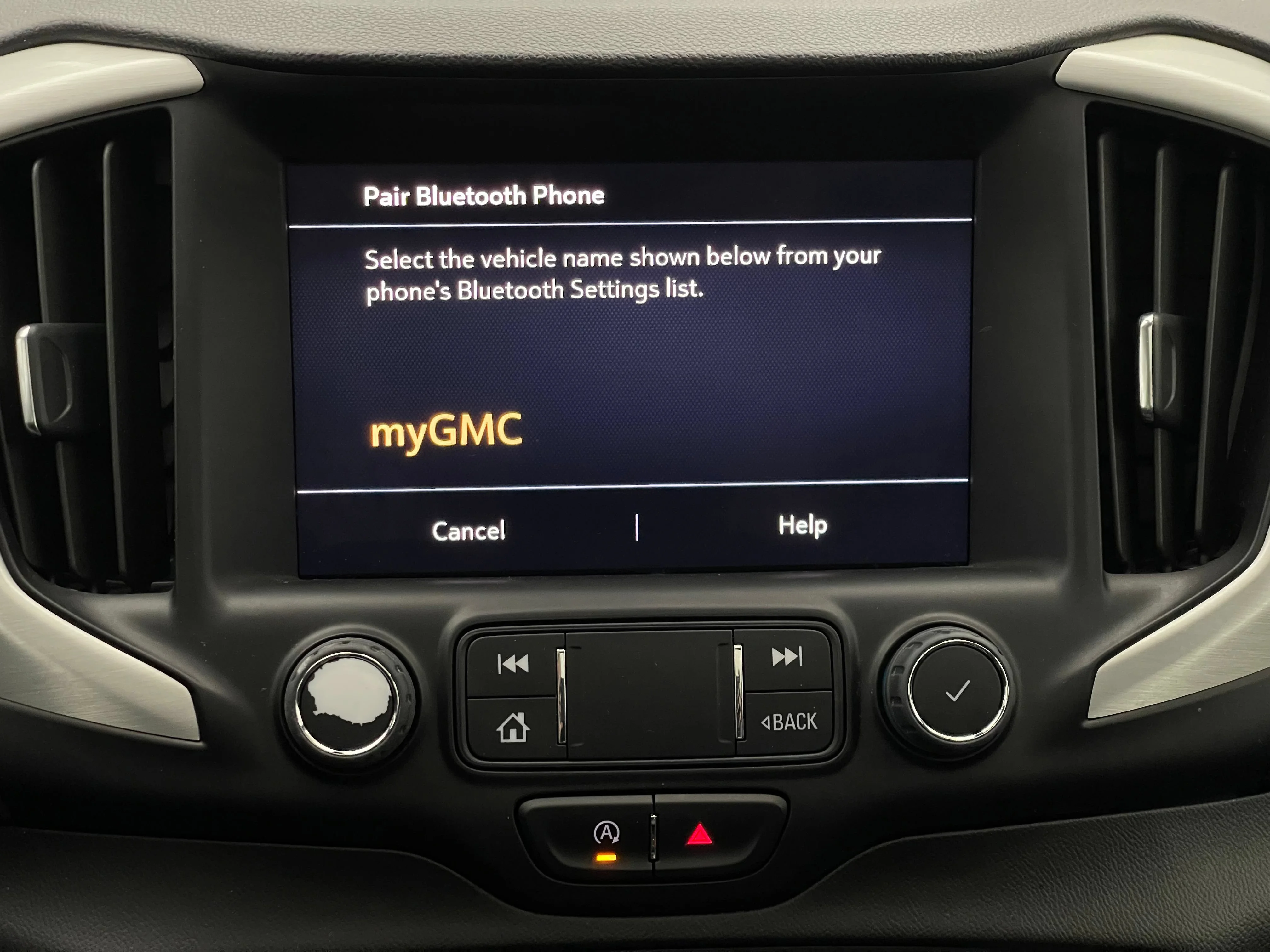 Used 2022 Ebony Twilight Metallic GMC SLE image 25