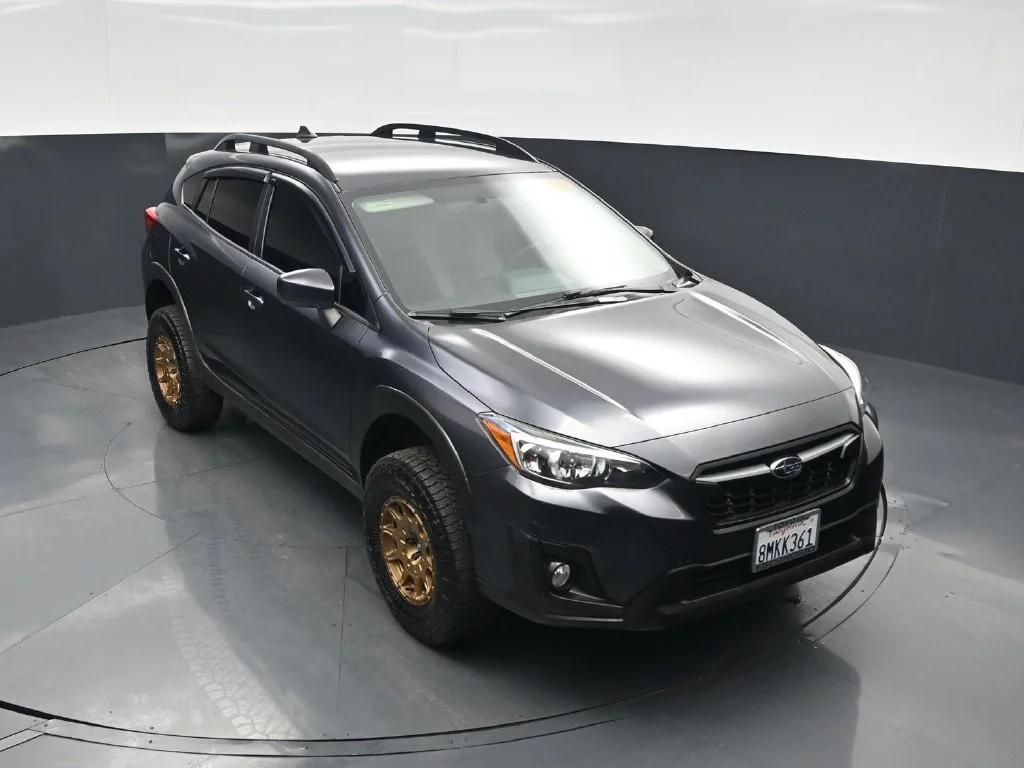 Used 2019 Gray Subaru 2.0i Premium image 37