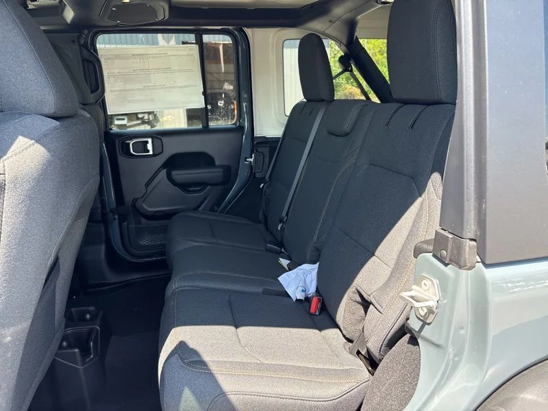 2026 Jeep Wrangler 4-Door Willys - Photo 13