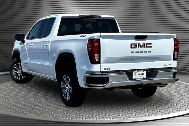New 2026 Summit White GMC SLE image 3