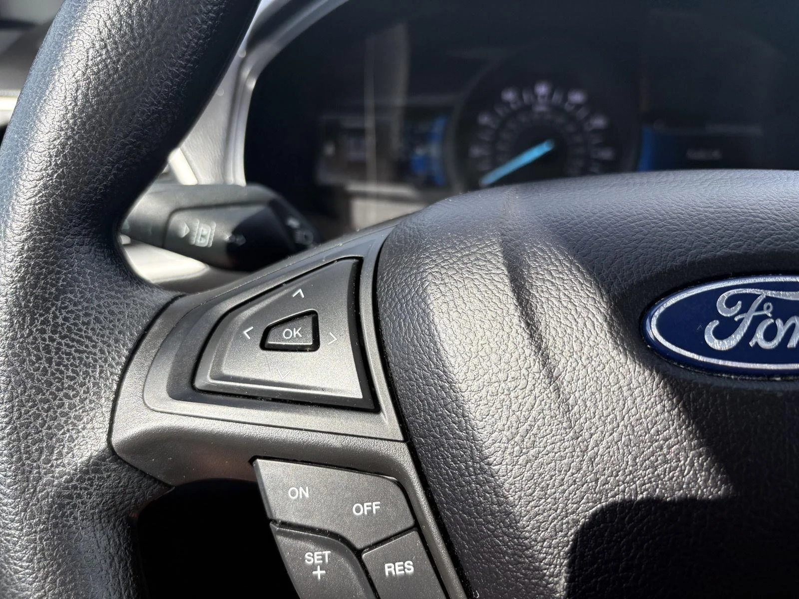 Used 2023 Agate Black Metallic Ford SE image 23