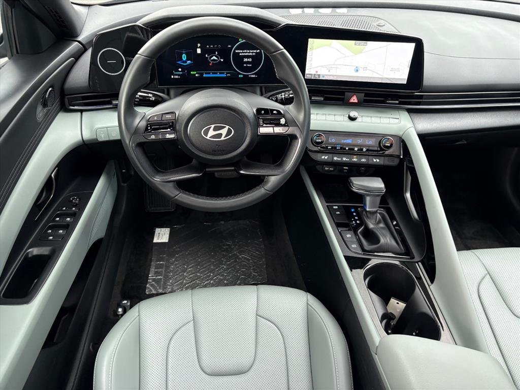 Certified Used 2025 Abyss Black Pearl Hyundai Limited image 21