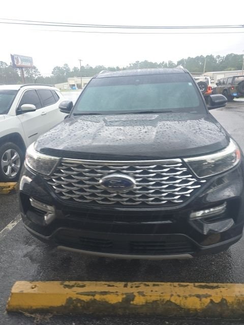 Used 2021 Black Ford Platinum image 2
