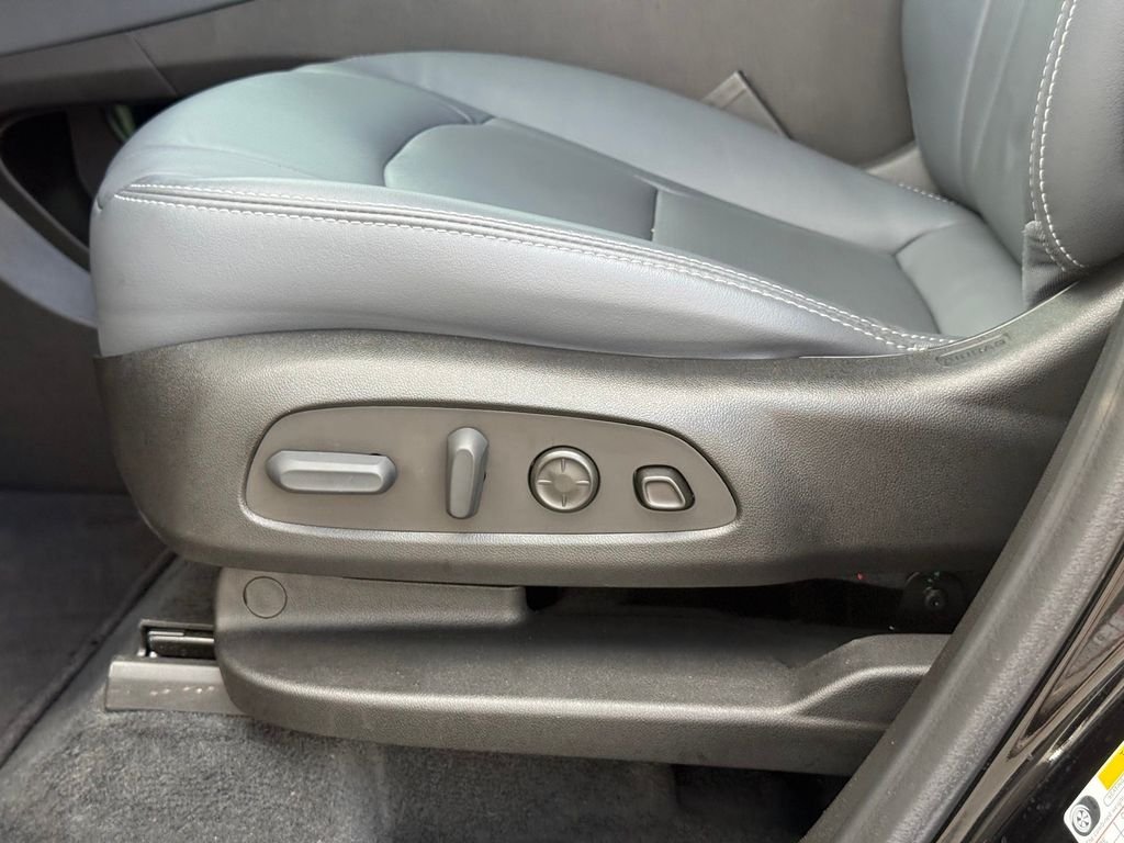 Used 2022 Black Buick Premium Group image 9