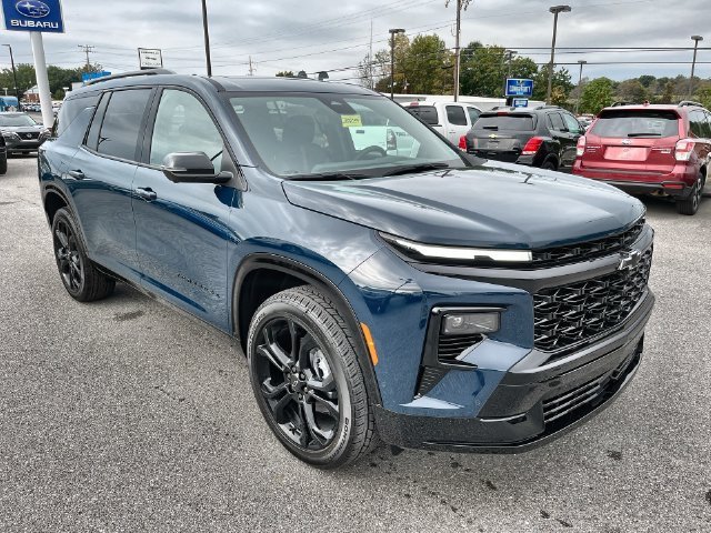 2027 Chevrolet Traverse photo 11 of 38