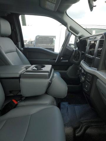 2025 Ford F-450 Super Duty Chassis Cab XL - Photo 15