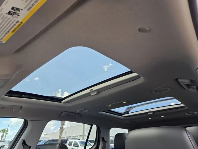 Used 2019 Black GMC SLT-2 image 19