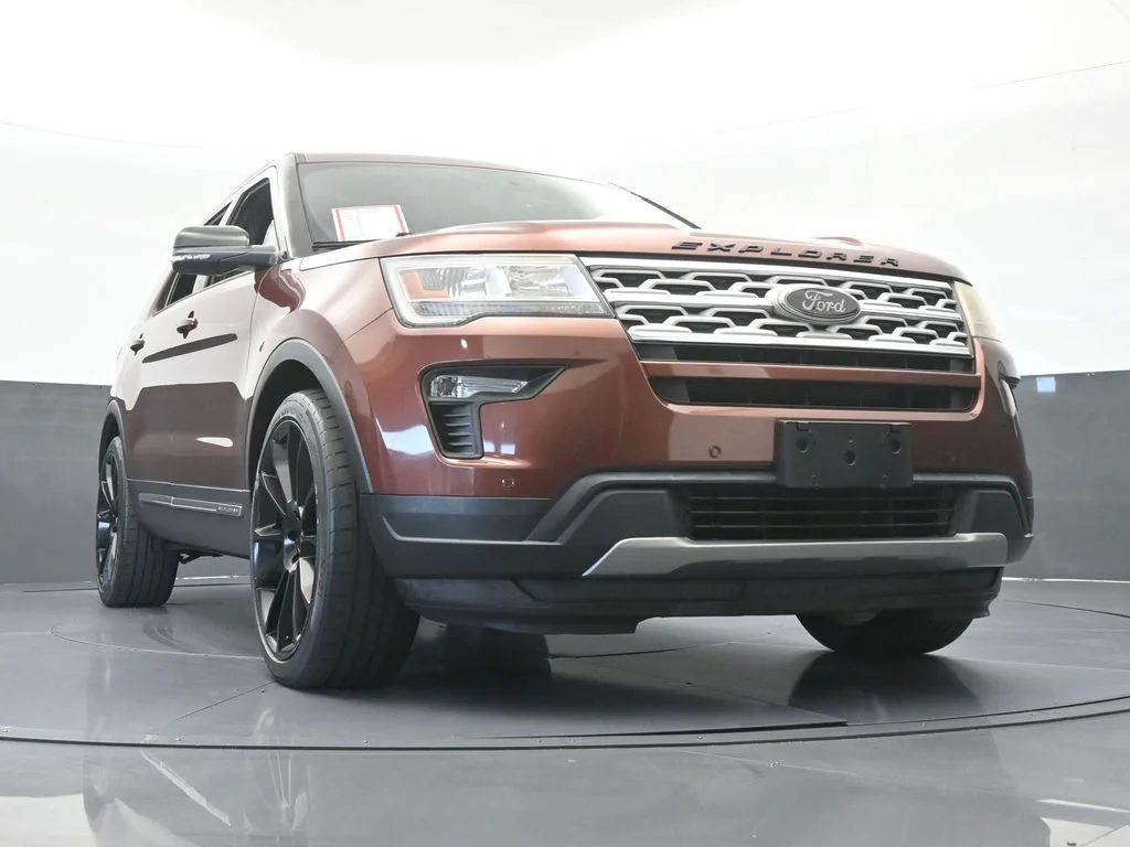 Used 2018 Cinnamon Glaze Metallic Ford XLT image 61