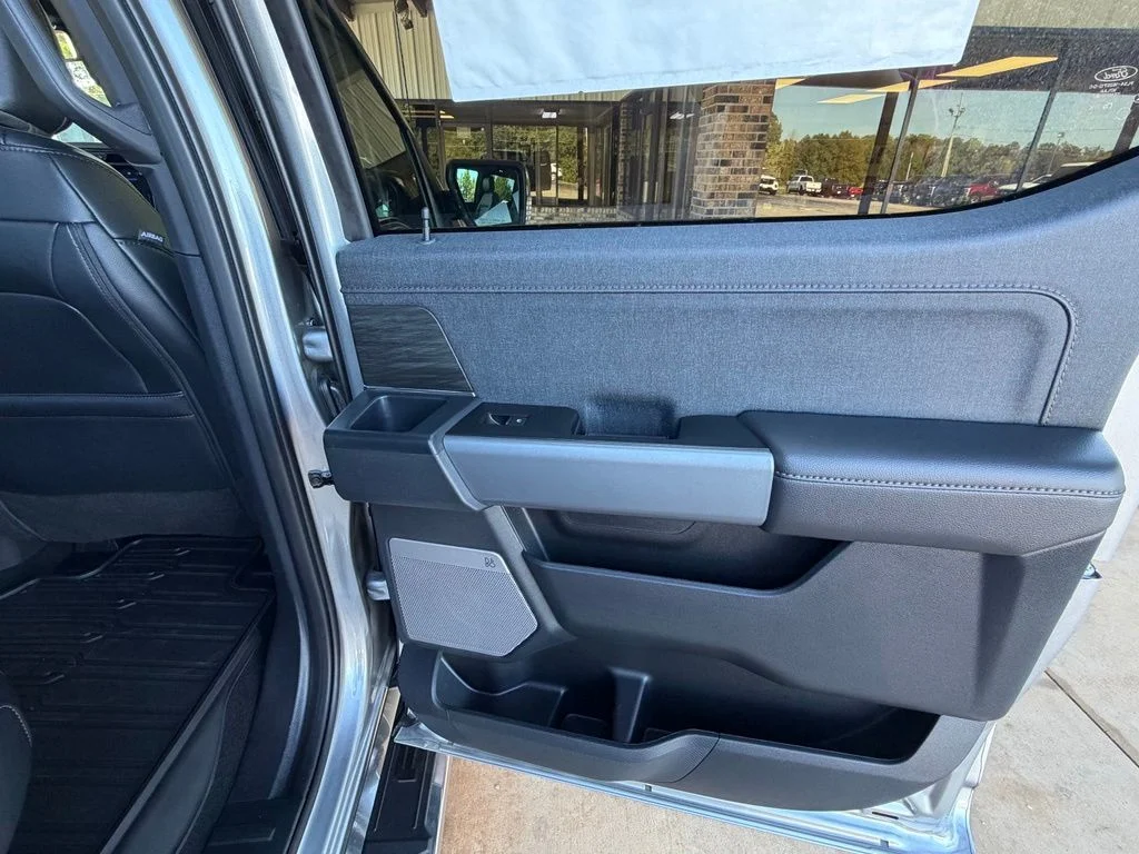 New 2026 Silver Metallic Ford Lariat image 35