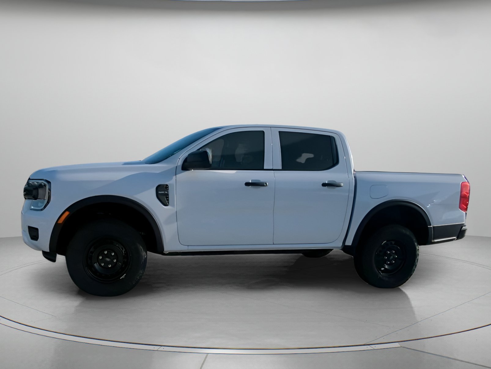 New 2026 Oxford White Ford XL image 12
