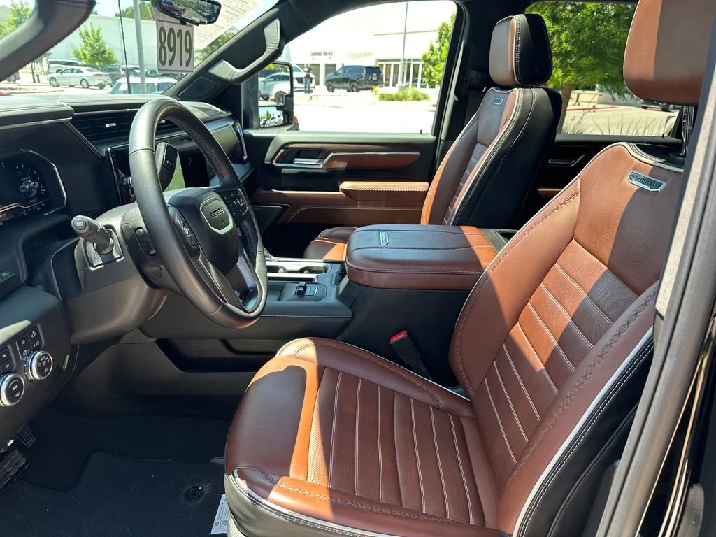 Used 2024 Onyx Black GMC Denali Ultimate image 17