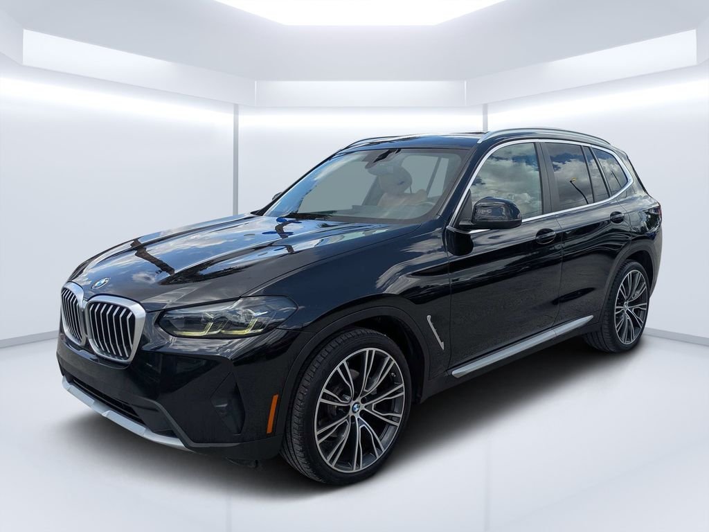 Used 2022 Black BMW sDrive30i image 7